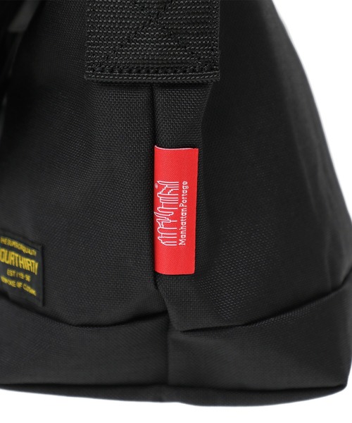 Manhattan Portage（マンハッタンポーテージ）の「NYLON MESSENGER BAG JR (SM) FOURTHIRTY（メッセンジャーバッグ・メンズ・ブラック・SMALL）」の10枚目の写真