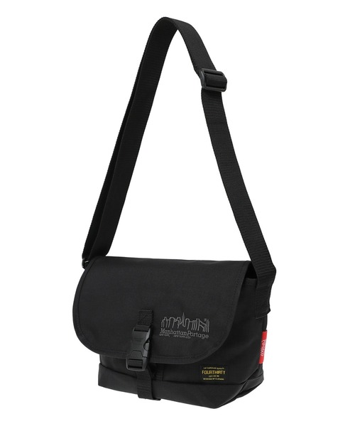 Manhattan Portage（マンハッタンポーテージ）の「NYLON MESSENGER BAG JR (SM) FOURTHIRTY（メッセンジャーバッグ・メンズ・ブラック・SMALL）」の11枚目の写真