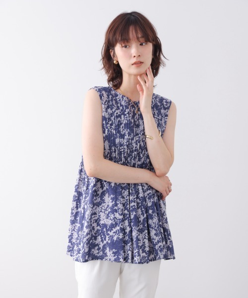 Bou Jeloud（ブージュルード）の「フラワーピンタックブラウス（シャツ/ブラウス・レディース・ブラック/ネイビー・38）」の14枚目の写真