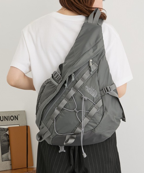 THE NORTH FACE(ザノースフェイス)の「【THE NORTH FACE】ELECTRON SLING BAG NN2PS03(ボディバッグ/ウエストポーチ・メンズ・ダークグレー/ブラック・FREE)」の15枚目の写真