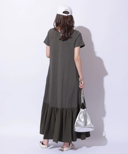 Mystrada(マイストラーダ)の「裾切り替えカットソーワンピース(ワンピース・レディース・ブラック/カーキ・38/36)」の11枚目の写真