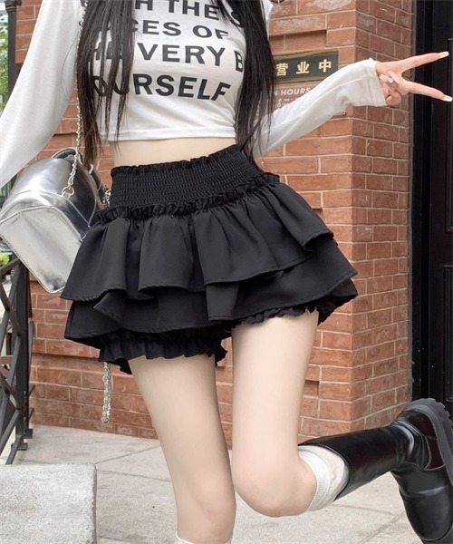 FREE STYLISTS(フリー スタイリスト)の「ウエストゴムシャーリング フリルミニティアードスカート(スカート・レディース・ブラック/ホワイト・M/XS/L/S)」の2枚目の写真