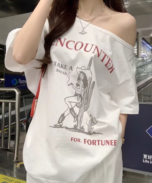 HALEY PESCA(ヘーリーペスカ)の「HALEY PESCA/カウガールプリントワンショルダーオーバーTシャツ(Tシャツ/カットソー・レディース・ホワイト・MEDIUM/SMALL)」の13枚目の写真
