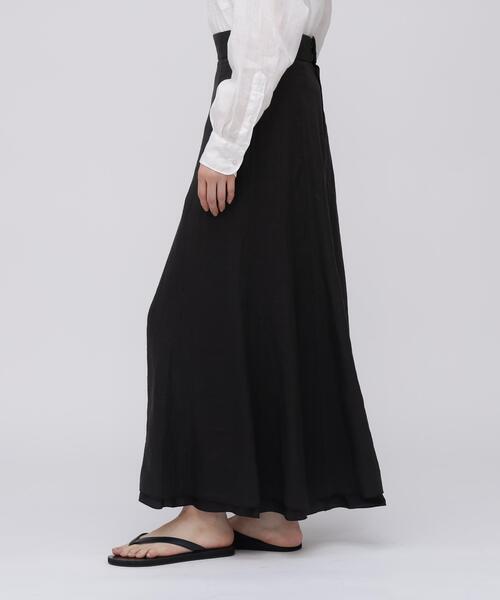 YLEVE(イレーヴ)の「YLEVE / ROYAL RAMIE BROAD SKIRT(スカート・レディース・ブラック/ベージュ・2/0/1)」の4枚目の写真