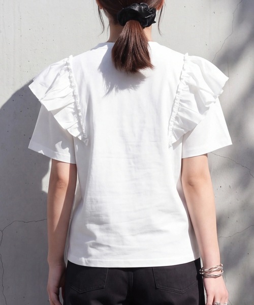 SELECT LEVERY（セレクトリベリー）の「ショルダーフリルTシャツ（Tシャツ/カットソー・レディース・ブラック/オフホワイト・FREE）」の10枚目の写真
