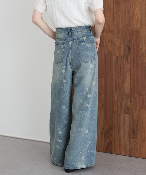 J by blue(ジェイバイブルー)の「フラワージャガードデニム(デニムパンツ・レディース・ブルー・LARGE/MEDIUM)」の9枚目の写真