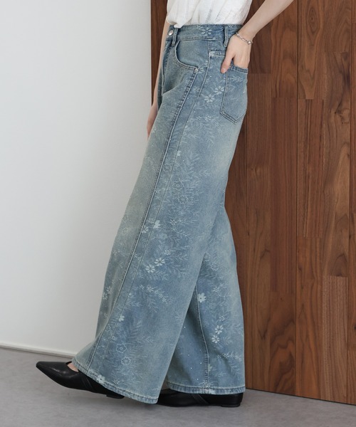J by blue(ジェイバイブルー)の「フラワージャガードデニム(デニムパンツ・レディース・ブルー・LARGE/MEDIUM)」の13枚目の写真