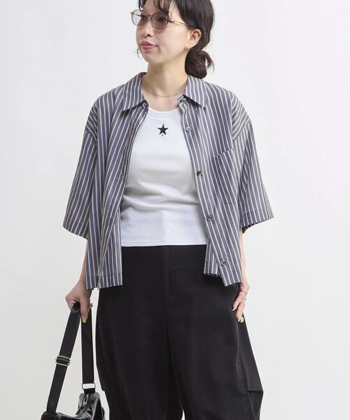 CONVERSE TOKYO(コンバーストウキョウ)の「SHEER STRIPE OVER SHIRT(シャツ/ブラウス・レディース・チャコールグレー/ブルー/ホワイト・FREE)」の18枚目の写真
