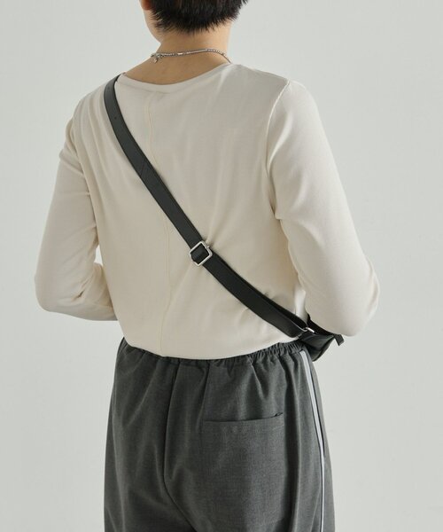 ear PAPILLONNER(イアパピヨネ)の「《本革》バックル2WAYショルダーバッグ(ショルダーバッグ・レディース・ブラック/ブラウン・FREE)」の11枚目の写真