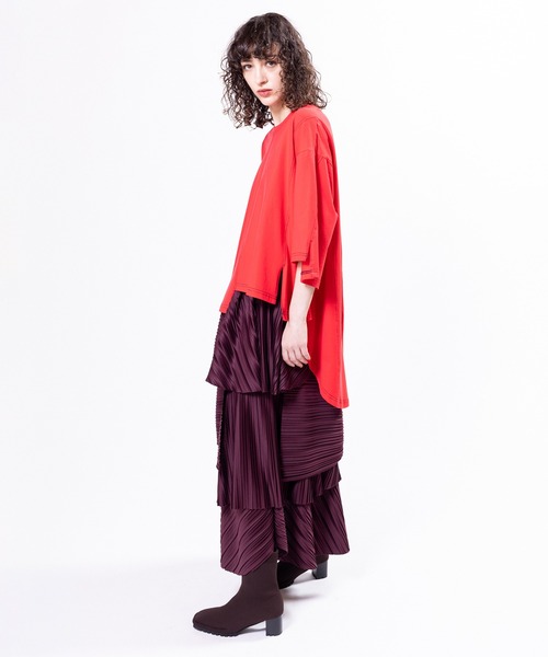 OSMOSIS(オズモーシス)の「配色ステッチバックロングフレアーTシャツ(Tシャツ/カットソー・レディース・ホワイト/ブラック/レッド・ONE SIZE)」の12枚目の写真