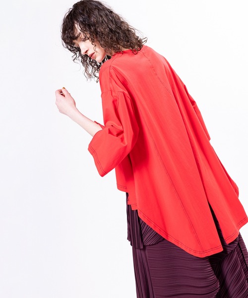 OSMOSIS(オズモーシス)の「配色ステッチバックロングフレアーTシャツ(Tシャツ/カットソー・レディース・ホワイト/ブラック/レッド・ONE SIZE)」の16枚目の写真