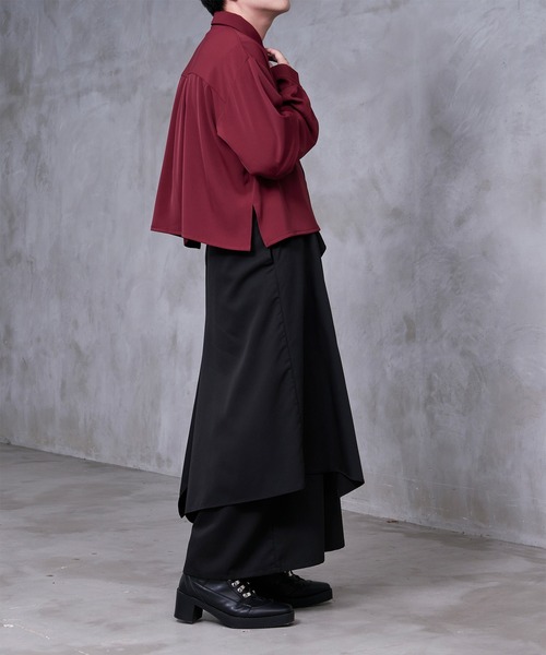 Ellno Loset(エルノロゼット)の「【Ryoooコラボ】スイッチスリーブネクタイ付きショートシャツ(シャツ/ブラウス・メンズ・オフホワイト/ボルドー・SMALL/MEDIUM/LARGE)」の6枚目の写真