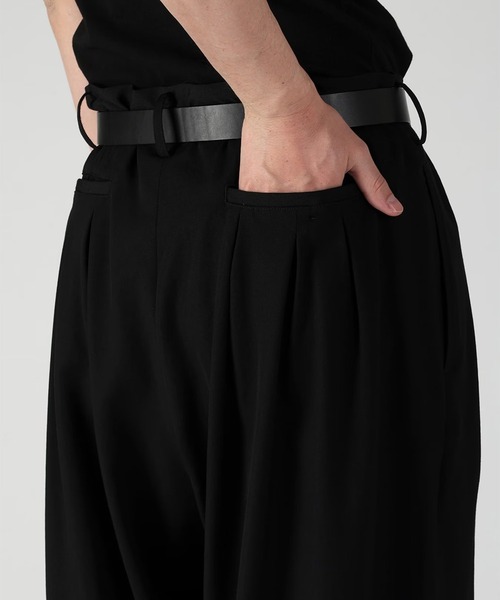 Yohji Yamamoto(ヨウジヤマモト)の「【Yohji Yamamoto】HW-P07-100 12本タックPT(その他パンツ・メンズ・ブラック・2/3)」の5枚目の写真