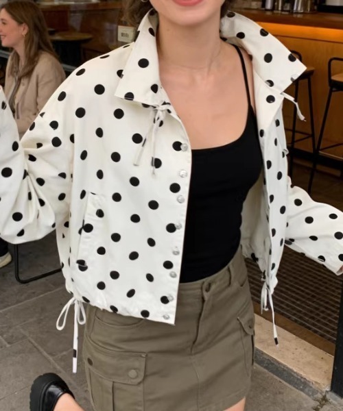 Vipoa(ヴィポア)の「Dot string ribbon Jacket(ナイロンジャケット・レディース・ホワイト/イエロー/ブルー/ピンク/ブラック・FREE)」の14枚目の写真