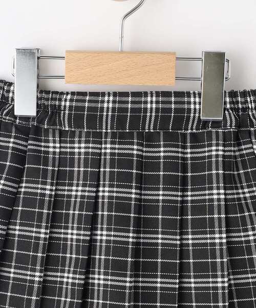 SHOO・LA・RUE(シューラルー)の「【110-140cm】チェックプリーツスカート(スカート・キッズ・ブラック系/パープル系1・14/13/12/11)」の7枚目の写真