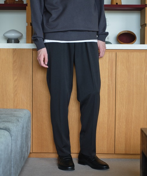 URBAN RESEARCH DOORS（アーバンリサーチドアーズ）の「『UR TECH』完声テーパードトラウザー（その他パンツ・メンズ・ブラック/ブラウン/オリーブ・MEDIUM/LARGE/X-LARGE/SMALL）」の5枚目の写真