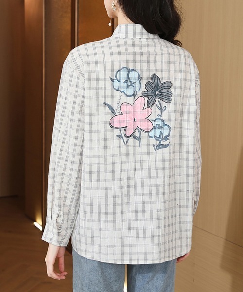 ONEP STAR(ワンピスター)の「チェック柄フラワープリント長袖シャツ(シャツ/ブラウス・レディース・チェック・MEDIUM/X-LARGE/LARGE)」の9枚目の写真