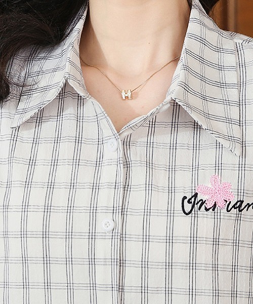 ONEP STAR(ワンピスター)の「チェック柄フラワープリント長袖シャツ(シャツ/ブラウス・レディース・チェック・MEDIUM/X-LARGE/LARGE)」の10枚目の写真