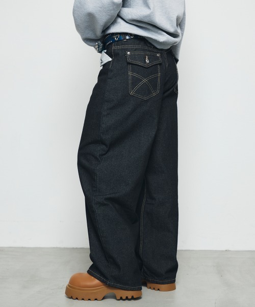 DAZE(デイズ)の「切り替えポケット ワイド デニムパンツ(デニムパンツ・メンズ・ダークブルー・SMALL/MEDIUM/LARGE/X-LARGE)」の8枚目の写真