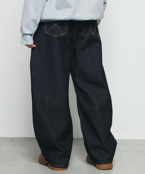 DAZE(デイズ)の「切り替えポケット ワイド デニムパンツ(デニムパンツ・メンズ・ダークブルー・SMALL/MEDIUM/LARGE/X-LARGE)」の10枚目の写真