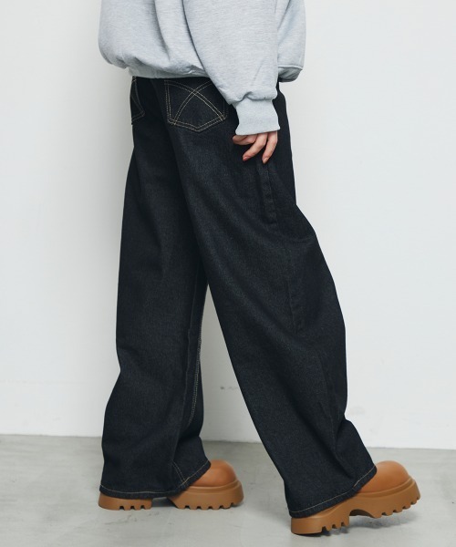 DAZE(デイズ)の「切り替えポケット ワイド デニムパンツ(デニムパンツ・メンズ・ダークブルー・SMALL/MEDIUM/LARGE/X-LARGE)」の14枚目の写真