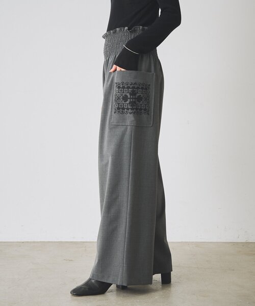 BEARDSLEY(ビアズリー)の「クロスステッチシャーリングパンツ《15 quinze》(その他パンツ・レディース・ブラック/チャコールグレー・FREE)」の10枚目の写真