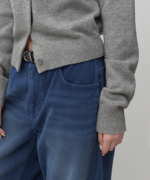 MUSINSA STANDARD WOMAN（ムシンサスタンダードウーマン）の「ウィメンズフェイデッド11Wコーデュロイワイドパンツ[ブルー]（その他パンツ・レディース・その他・30/29/28/27/26/25/24）」の4枚目の写真