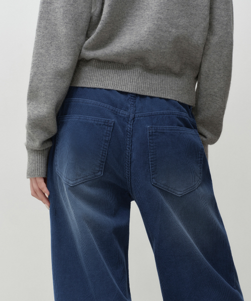 MUSINSA STANDARD WOMAN（ムシンサスタンダードウーマン）の「ウィメンズフェイデッド11Wコーデュロイワイドパンツ[ブルー]（その他パンツ・レディース・その他・30/29/28/27/26/25/24）」の5枚目の写真
