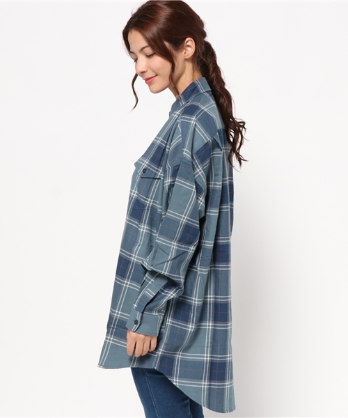 MOUSSY（マウジー）の「OVERSIZE CHECK SHIRT（シャツ/ブラウス・レディース・ブラック系その他/レッド系その他/ブルー系その他・FREE）」の5枚目の写真