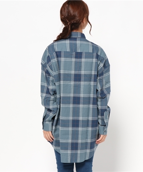 MOUSSY（マウジー）の「OVERSIZE CHECK SHIRT（シャツ/ブラウス・レディース・ブラック系その他/レッド系その他/ブルー系その他・FREE）」の6枚目の写真