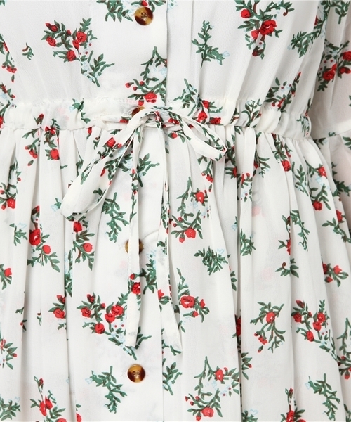 MERLOT（メルロー）の「フラワープリント袖フレアロングワンピース 4891（ワンピース・レディース・ホワイト/ネイビー・FREE）」の10枚目の写真