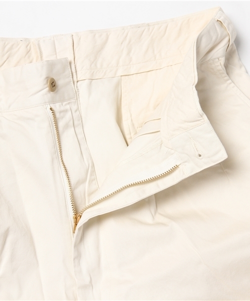 CIAOPANIC（チャオパニック）の「60/2ギャバジンミリタリー2タックワイドショーツ（チノパンツ・メンズ・オフホワイト/ベージュ/ネイビー・LARGE/SMALL/MEDIUM）」の7枚目の写真