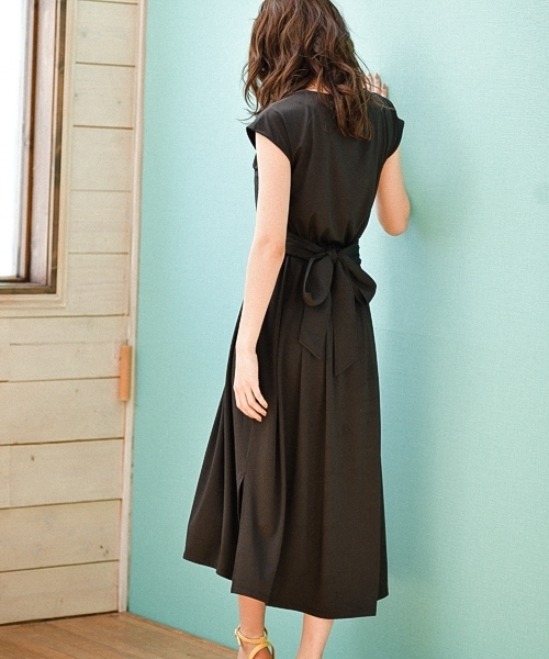 Andemiu(アンデミュウ)の「【WEB限定】カットタックベルトツキワンピース793742(ワンピース・レディース・ブラック/オレンジ/イエロー/グリーン/パープル/ブラウン/カーキ・FREE)」の21枚目の写真