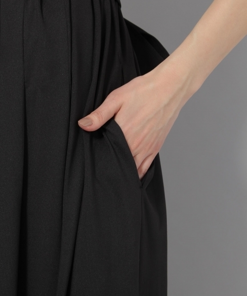 Andemiu(アンデミュウ)の「【WEB限定】カットタックベルトツキワンピース793742(ワンピース・レディース・ブラック/オレンジ/イエロー/グリーン/パープル/ブラウン/カーキ・FREE)」の16枚目の写真