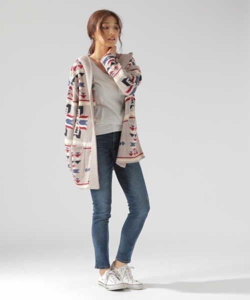 BAYFLOW（ベイフロー）の「スリムスキニーダメージデニム 18AW（デニムパンツ・レディース・チャコール/サックスブルー/インディゴブルー・26inch/23inch/24inch/22inch/25inch）」の7枚目の写真