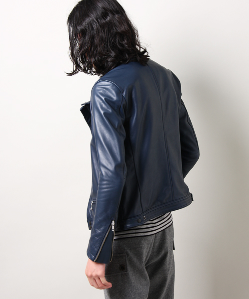 VOWEL（ヴォウェル）の「VOWELカウレザーアシンメトリーライダース