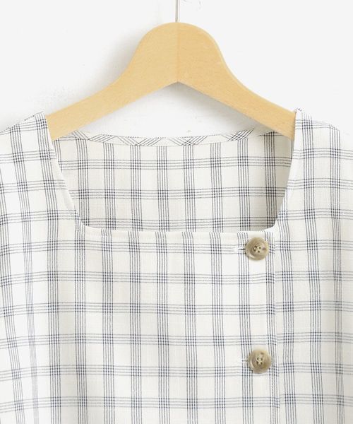 MAJESTIC LEGON(マジェスティックレゴン)の「スクエアチェックブラウス(シャツ/ブラウス・レディース・ベージュ系その他2/ホワイト系その他2/ブラウン系その他2・SMALL/MEDIUM)」の14枚目の写真