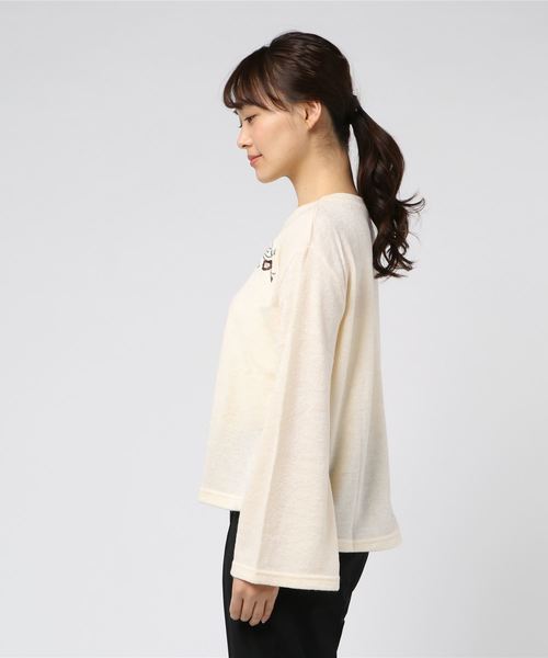 STYLEBLOCK（スタイルブロック）の「花柄刺繍フレアスリーブプルオーバー（Tシャツ/カットソー・レディース・ブラック/オレンジ/アイボリー/マスタード・M）」の6枚目の写真