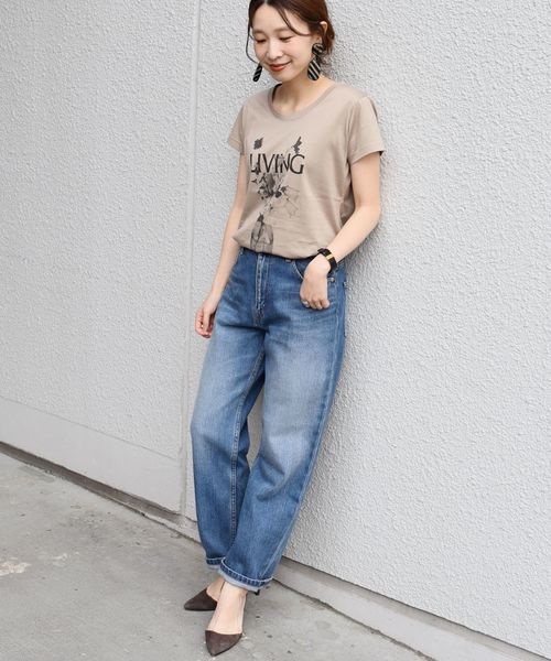SHIPS(シップス)の「グラフィックロゴTEE◇(Tシャツ/カットソー・レディース・ホワイト/ブラック/ベージュ・ONE SIZE)」の8枚目の写真