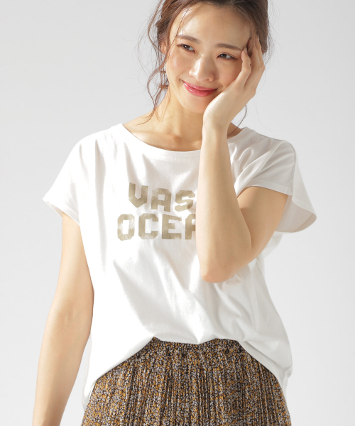 BAYFLOW(ベイフロー)の「カリフォルニアコットンフレンチスリーブロゴTシャツ(Tシャツ/カットソー・レディース・ブルー/ホワイト/ピンク/ベージュ・FREE)」の2枚目の写真