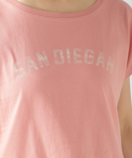 BAYFLOW(ベイフロー)の「カリフォルニアコットンフレンチスリーブロゴTシャツ(Tシャツ/カットソー・レディース・ブルー/ホワイト/ピンク/ベージュ・FREE)」の19枚目の写真