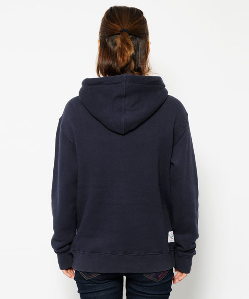 X-girl（エックスガール）の「LEAGUE LOGO PULLOVER HOODIE（パーカー・レディース・ブラック/チャコールグレー/レッド/グリーン/ネイビー・1/2）」の7枚目の写真