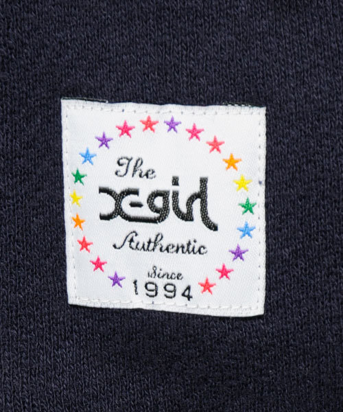 X-girl（エックスガール）の「LEAGUE LOGO PULLOVER HOODIE（パーカー・レディース・ブラック/チャコールグレー/レッド/グリーン/ネイビー・1/2）」の8枚目の写真