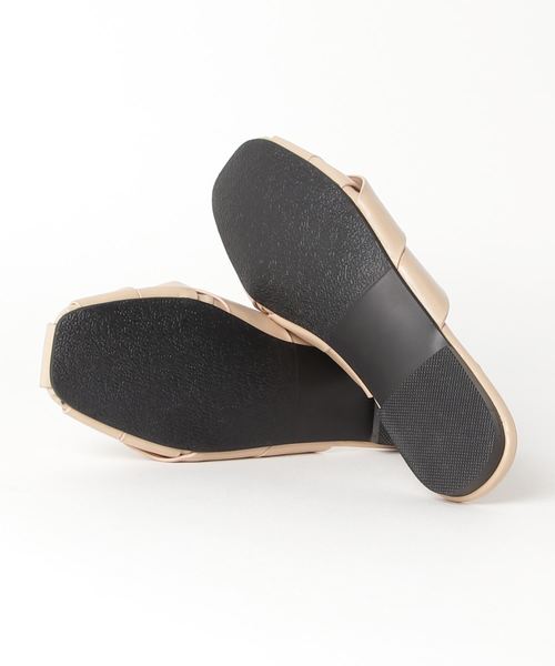 MODE ROBE(モードローブ)の「クロスフラットサンダル(サンダル・レディース・アイボリー/ブラック/ブラウン/ベージュ・22.5/23/23.5/24/24.5/25)」の9枚目の写真