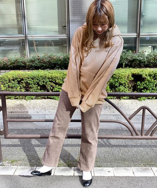 apres jour（アプレジュール）の「フリースロゴパーカー【ZOZOTOWN限定アイテム】（カーディガン/ボレロ・レディース・ブラック/ベージュ/ダークブラウン・フリー）」の7枚目の写真