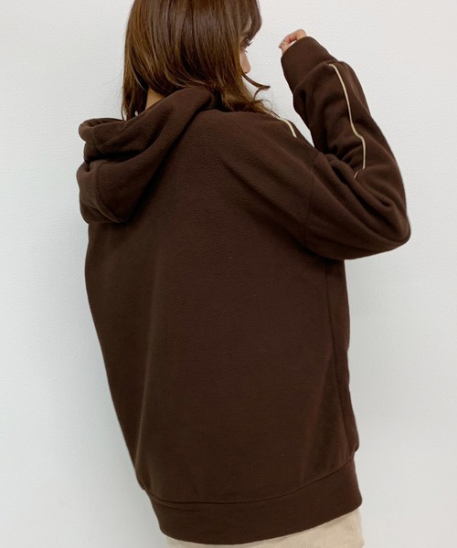 apres jour（アプレジュール）の「フリースロゴパーカー【ZOZOTOWN限定アイテム】（カーディガン/ボレロ・レディース・ブラック/ベージュ/ダークブラウン・フリー）」の10枚目の写真