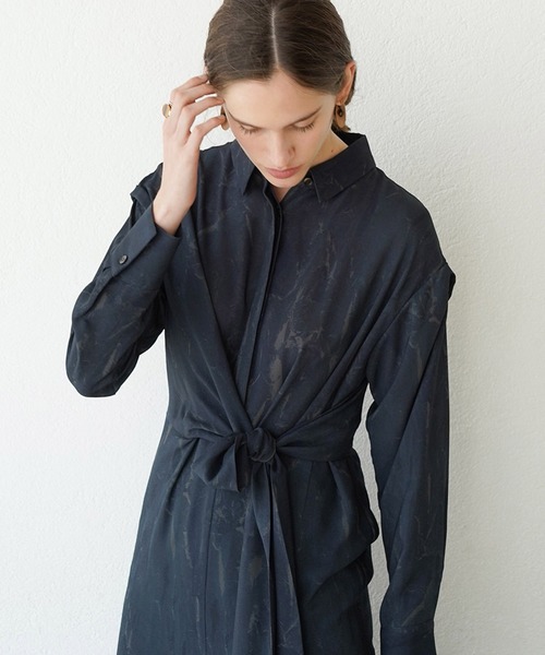 CLANE(クラネ)の「【CLANE(クラネ)】ティントエブルウエストベルトワンピース 18112-5011(ワンピース・レディース・ネイビー/アイボリー・1)」の14枚目の写真