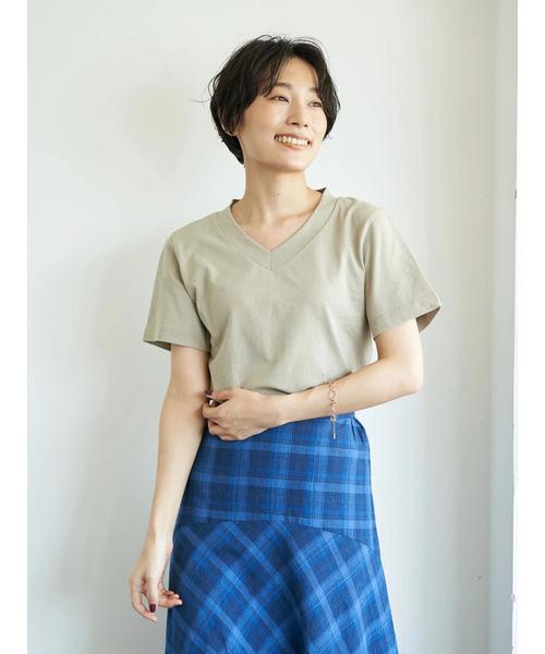 AMERICAN HOLIC（アメリカンホリック）の「太Vネックカットプルオーバー　＊〇（Tシャツ/カットソー・レディース・ベージュ/ネイビー/オフホワイト・M/L）」の10枚目の写真