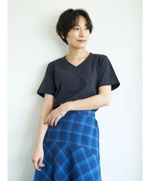 AMERICAN HOLIC（アメリカンホリック）の「太Vネックカットプルオーバー　＊〇（Tシャツ/カットソー・レディース・ベージュ/ネイビー/オフホワイト・M/L）」の3枚目の写真