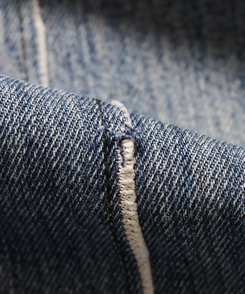 Levi's（リーバイス）の「THRIFTY LOOK/スリフティールック LEVIS SLIT REMAKE リメイクデニムパンツ（デニムパンツ・メンズ・ブルー系その他/ブルー系その他3/ブルー系その他2・M/L）」の15枚目の写真